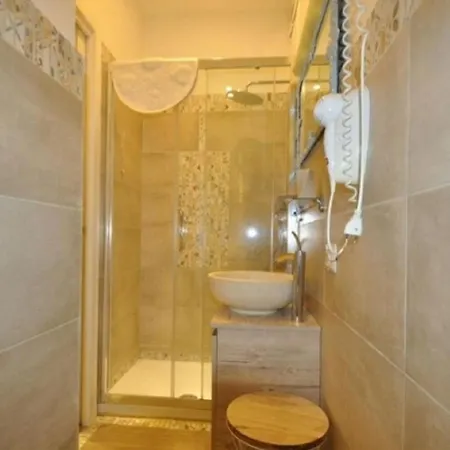 5 Terre Hall Apartamento *