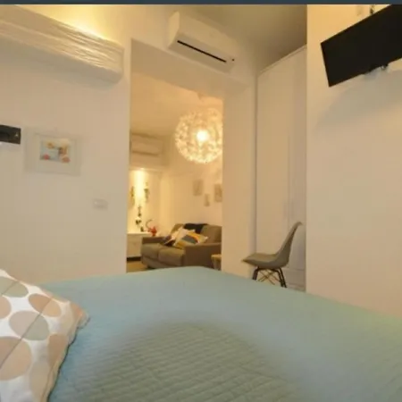 5 Terre Hall La Spezia