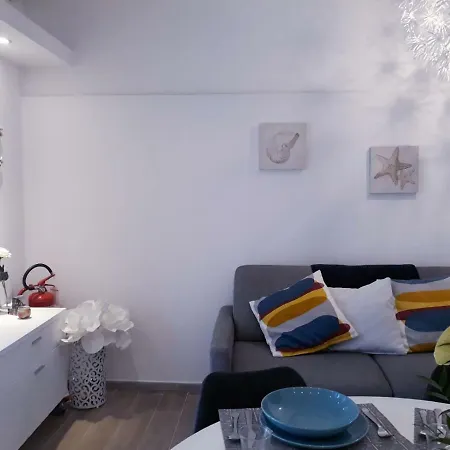 5 Terre Hall La Spezia