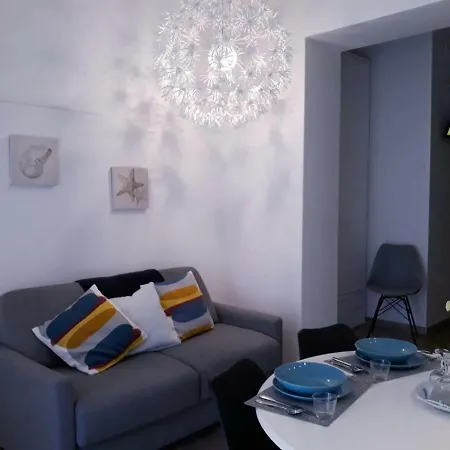 5 Terre Hall Apartment La Spezia