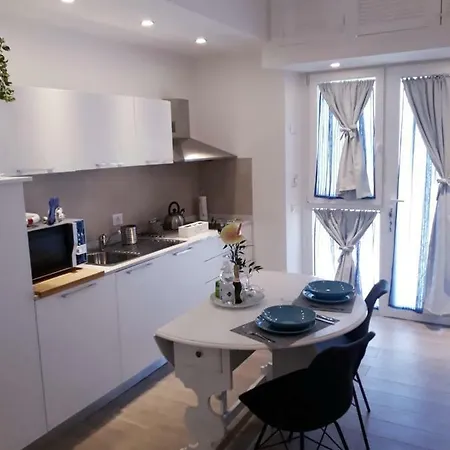 5 Terre Hall La Spezia