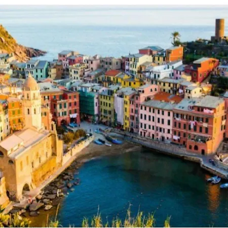 5 Terre Hall La Spezia